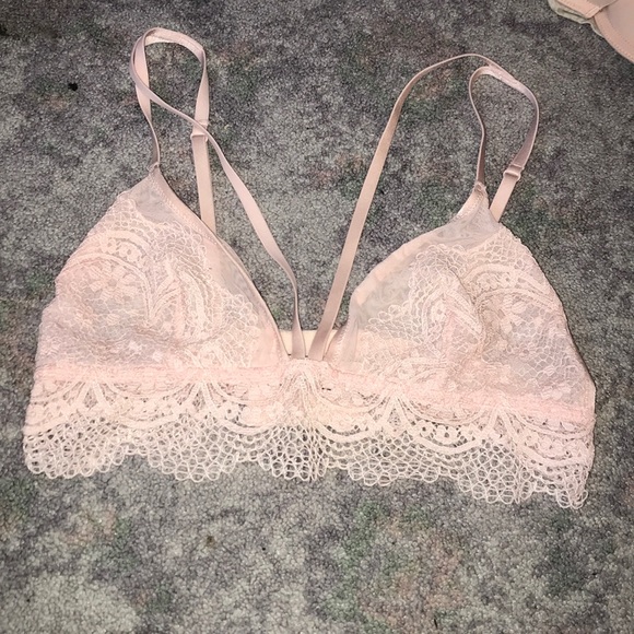 Victoria's Secret Other - Strappy light pink bralette
